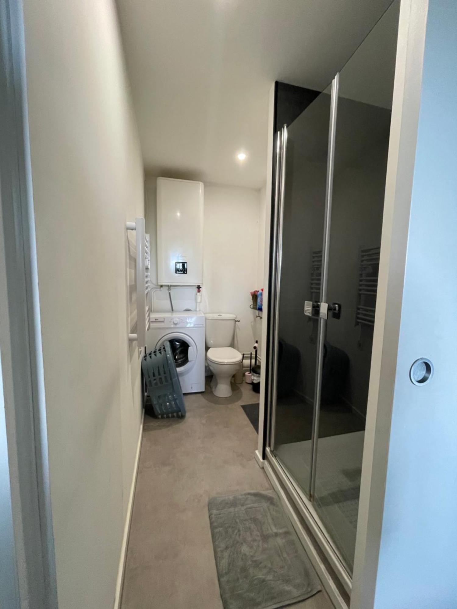 Apartment Centre
